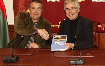 Entrega de ejemplares del libro “75 aniversario de la Federación Insular de Baloncesto de Tenerife 1941-2016”
