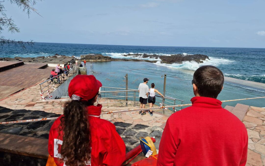 En marcha el servicio especial de vigilancia y socorrismo de Semana Santa en Mesa del Mar y El Pris