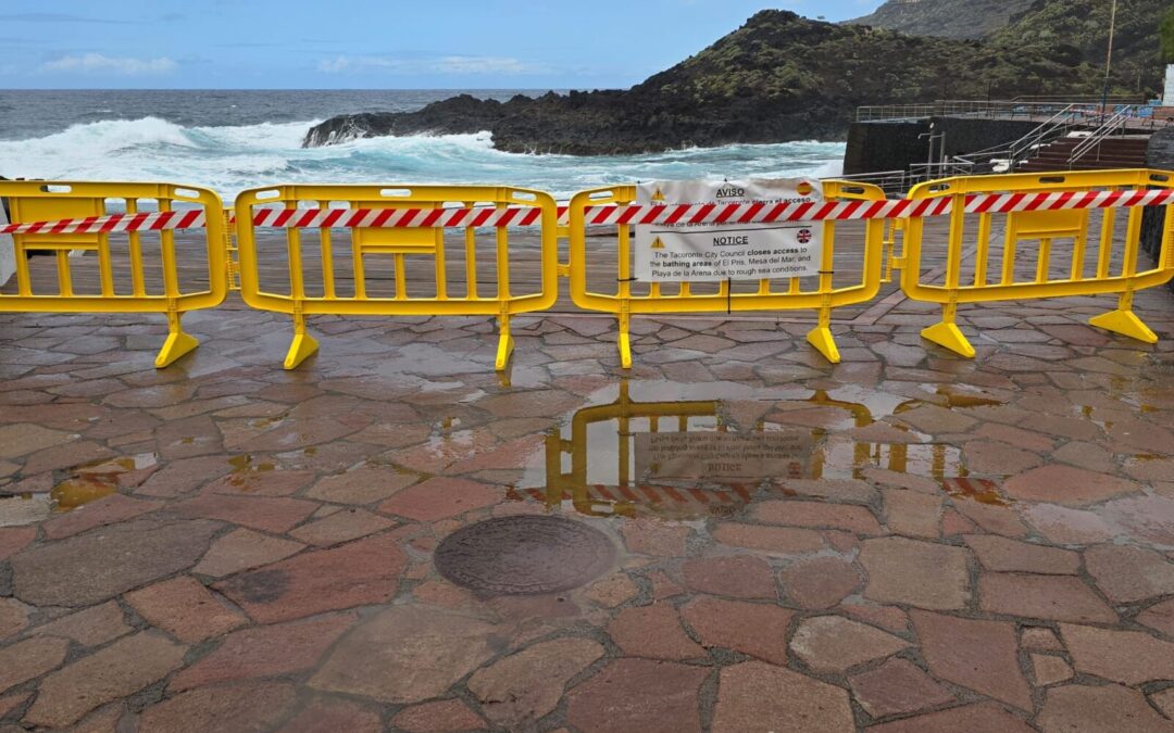 Cerrados los accesos a las playas y piscinas del litoral del municipio por la borrasca Nuria
