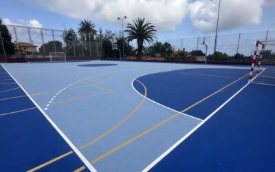 Deportes finaliza la mejora integral de la cancha anexa al pabellón municipal de Pérez Reyes