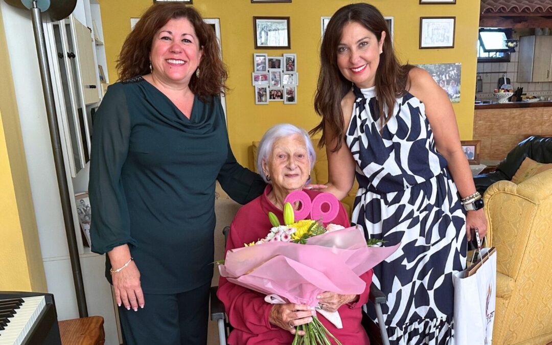 La Concejalía de Mayores homenajea a doña Felisa García Sánchez, la vecina más longeva de Tacoronte