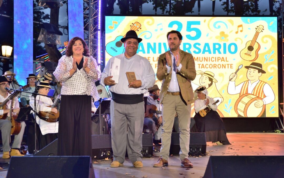La Escuela Municipal de Folclore celebra sus primeros 25 años de trayectoria con un festival conmemorativo en la Plaza del Cristo