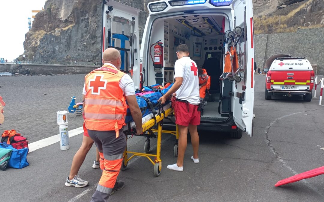 Cruz Roja Española desarrolla un simulacro de seguridad y emergencias en Mesa del Mar
