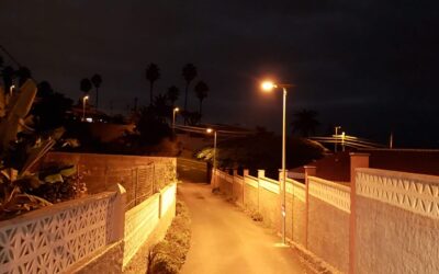 La Concejalía de Alumbrado Público instala nuevas luminarias en la calle Mencey Bencomo