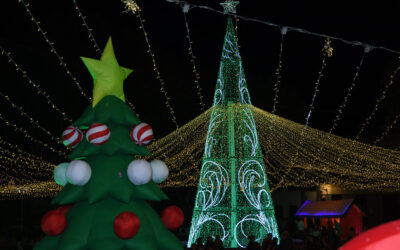 Tacoronte enciende la Navidad con un multitudinario encuentro en la Plaza del Cristo